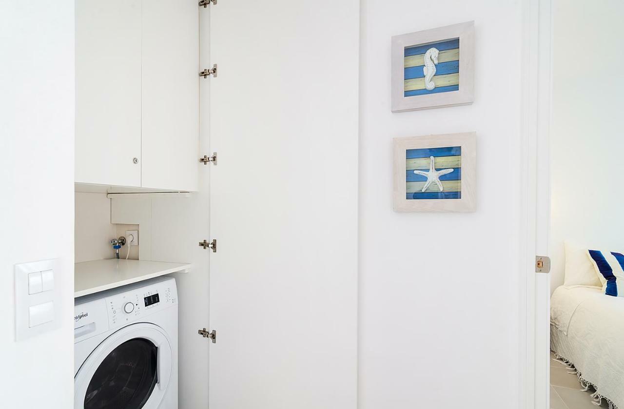 Azteka Blue 2 Bed Apartment กาเลญา เด ปาลาฟรูเจล ภายนอก รูปภาพ